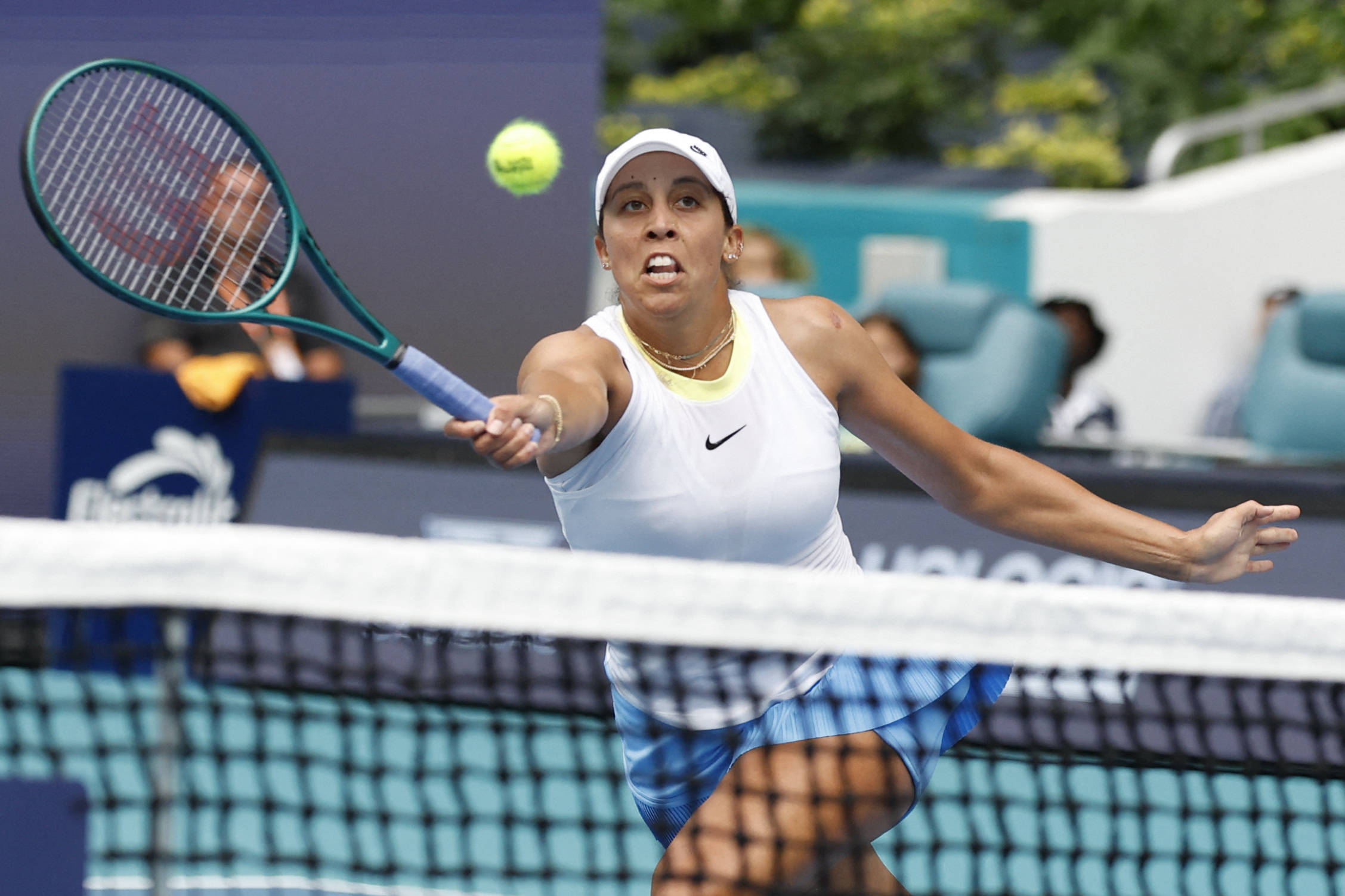 一不彰显出 一不彰显出