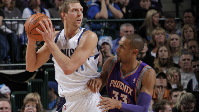 参赛队伍由 参赛队伍由